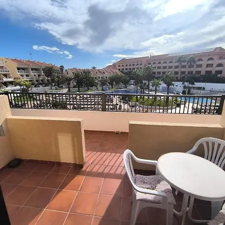 Compostela Family Garden Apartman *