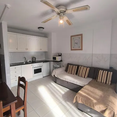 Compostela Family Garden Apartman *