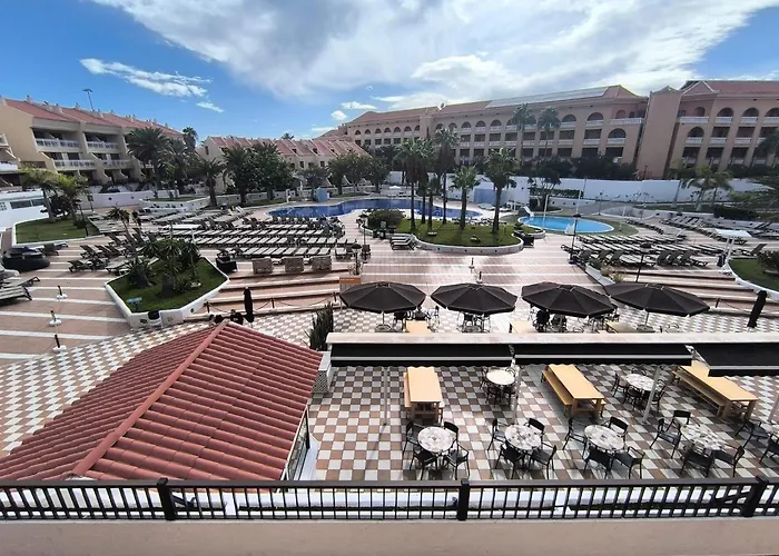 Compostela Family Garden Apartman *