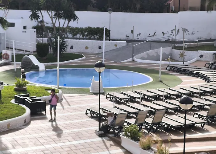 Compostela Family Garden Apartman